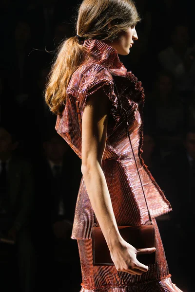 Look 22